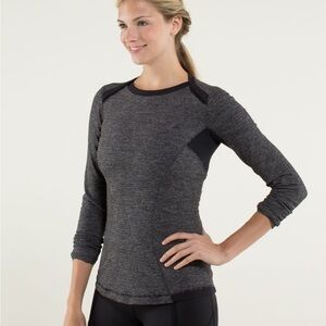 Lululemon base runner long sleeve top